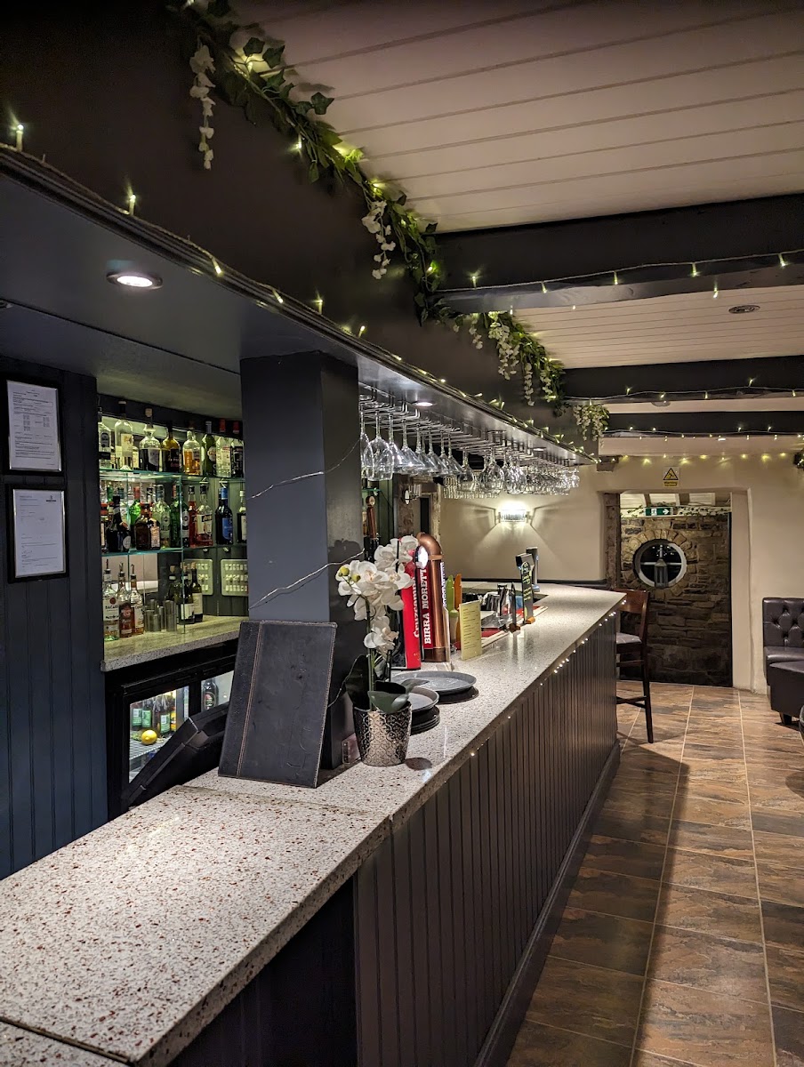 Giuseppe's Restaurant And Bar